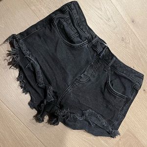Forever 21 Black shorts size 28